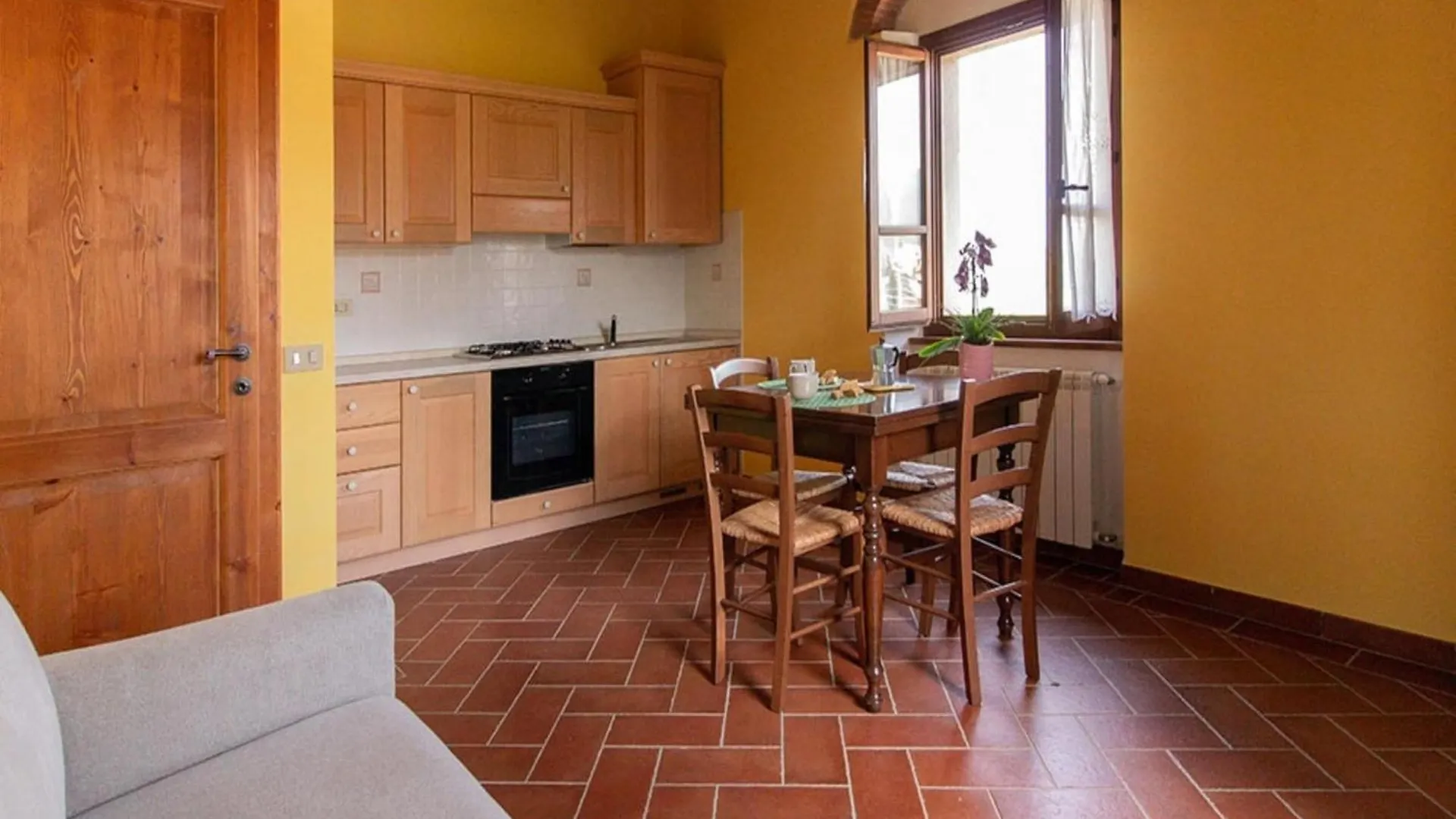 Typical Tuscan Farmhouse With Swimming Pool Castiglion Fiorentino Italy