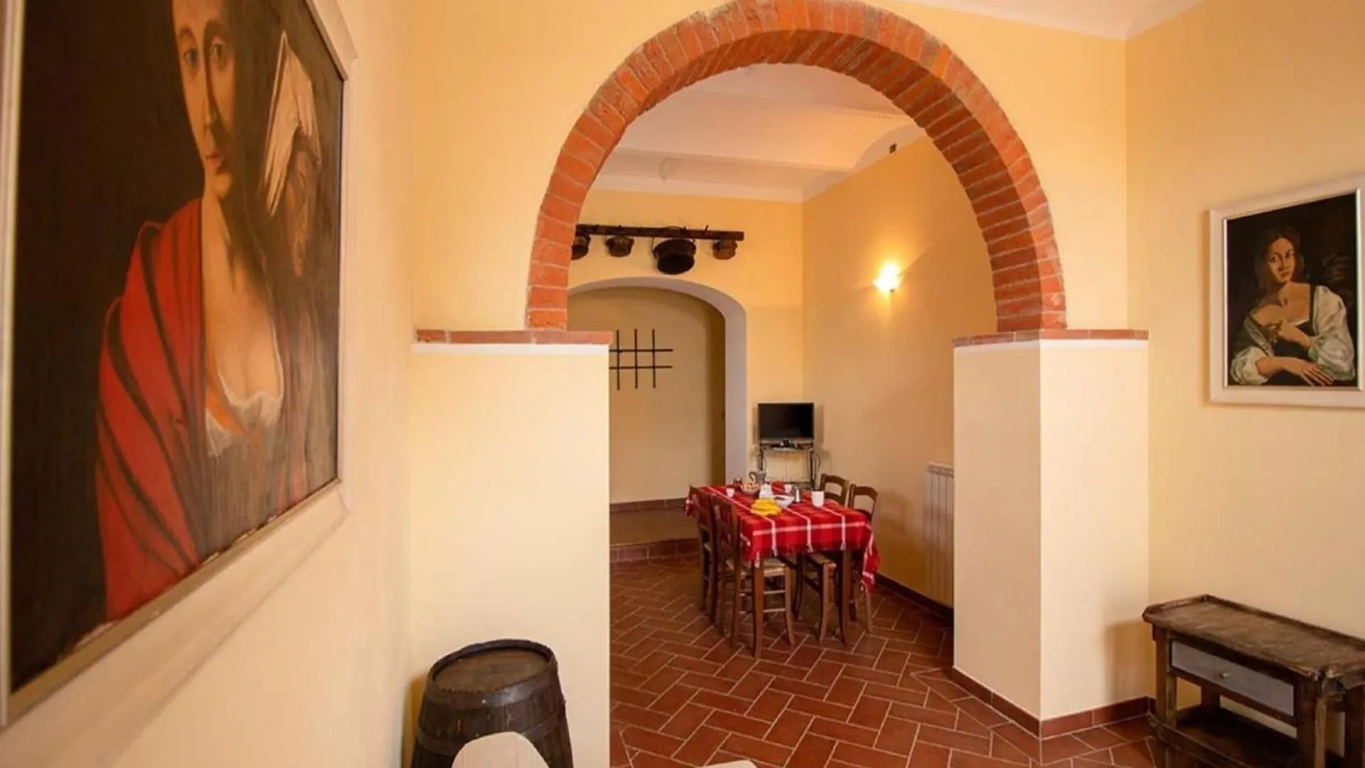 Holiday home Typical Tuscan Farmhouse With Swimming Pool Castiglion Fiorentino