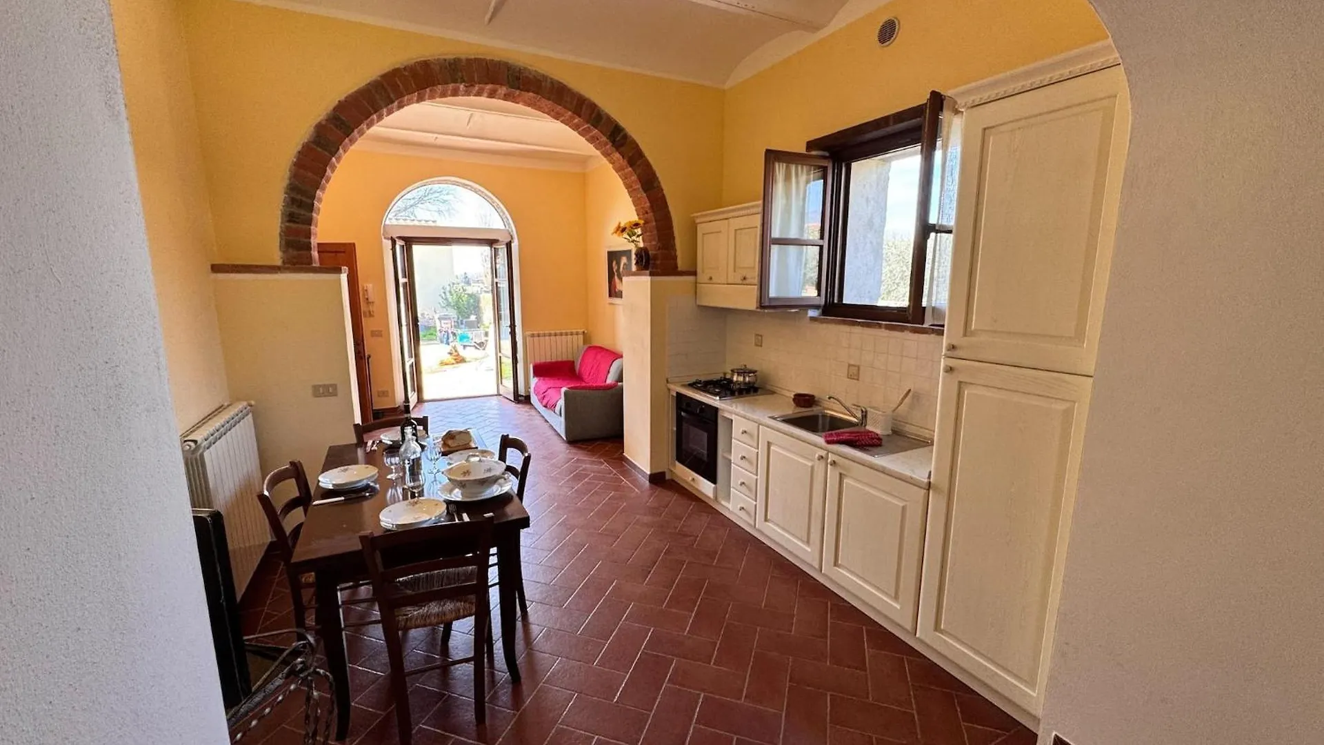 Holiday home Typical Tuscan Farmhouse With Swimming Pool Castiglion Fiorentino